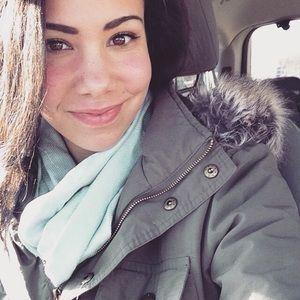 Meet your Posher, Allie